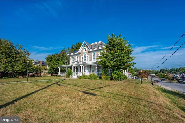 $550,000 | 1301 Virginia Avenue, Hagerstown, MD 21740