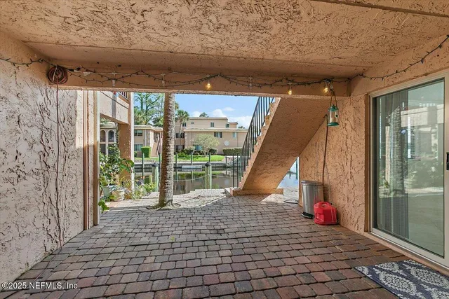 $309,000 | 5375 Ortega Farms Boulevard, Unit 1110, Jacksonville, FL 32210