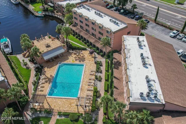 $309,000 | 5375 Ortega Farms Boulevard, Unit 1110, Jacksonville, FL 32210