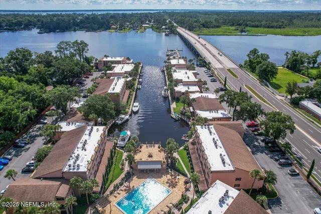 $309,000 | 5375 Ortega Farms Boulevard, Unit 1110, Jacksonville, FL 32210