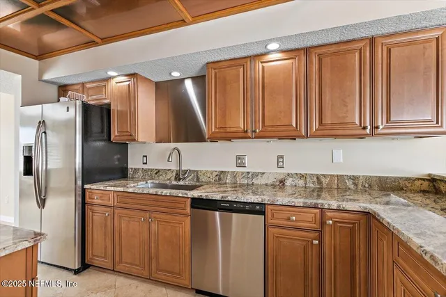 $309,000 | 5375 Ortega Farms Boulevard, Unit 1110, Jacksonville, FL 32210