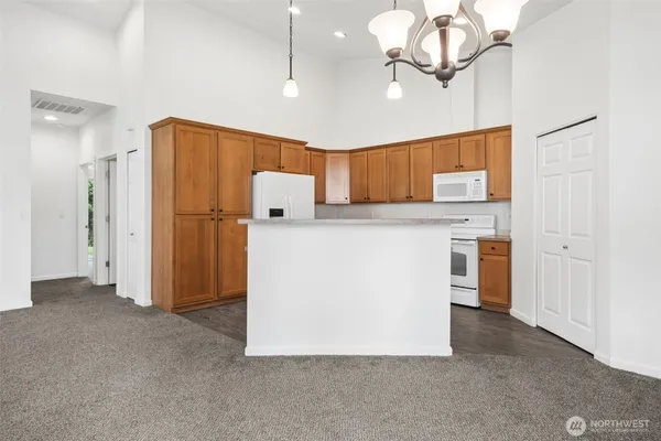 $5,400 | 24212 224th Avenue Southeast, Unit 4, Maple Valley, WA 98038