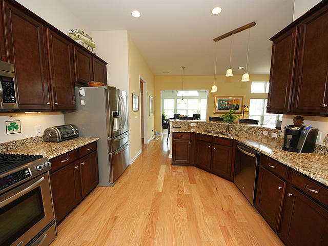 340 Decatur Drive Summerville, SC 29486 - Photo 20 of 51 17 Kitchen view 4