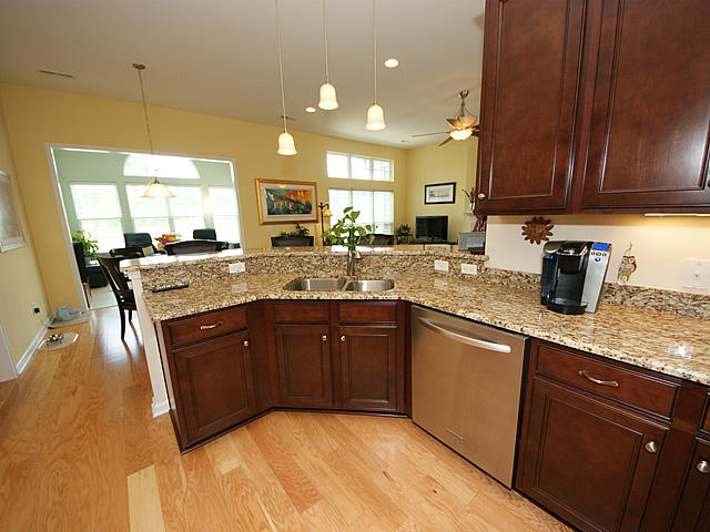 340 Decatur Drive Summerville, SC 29486 - Photo 21 of 51 18 Kitchen view 5