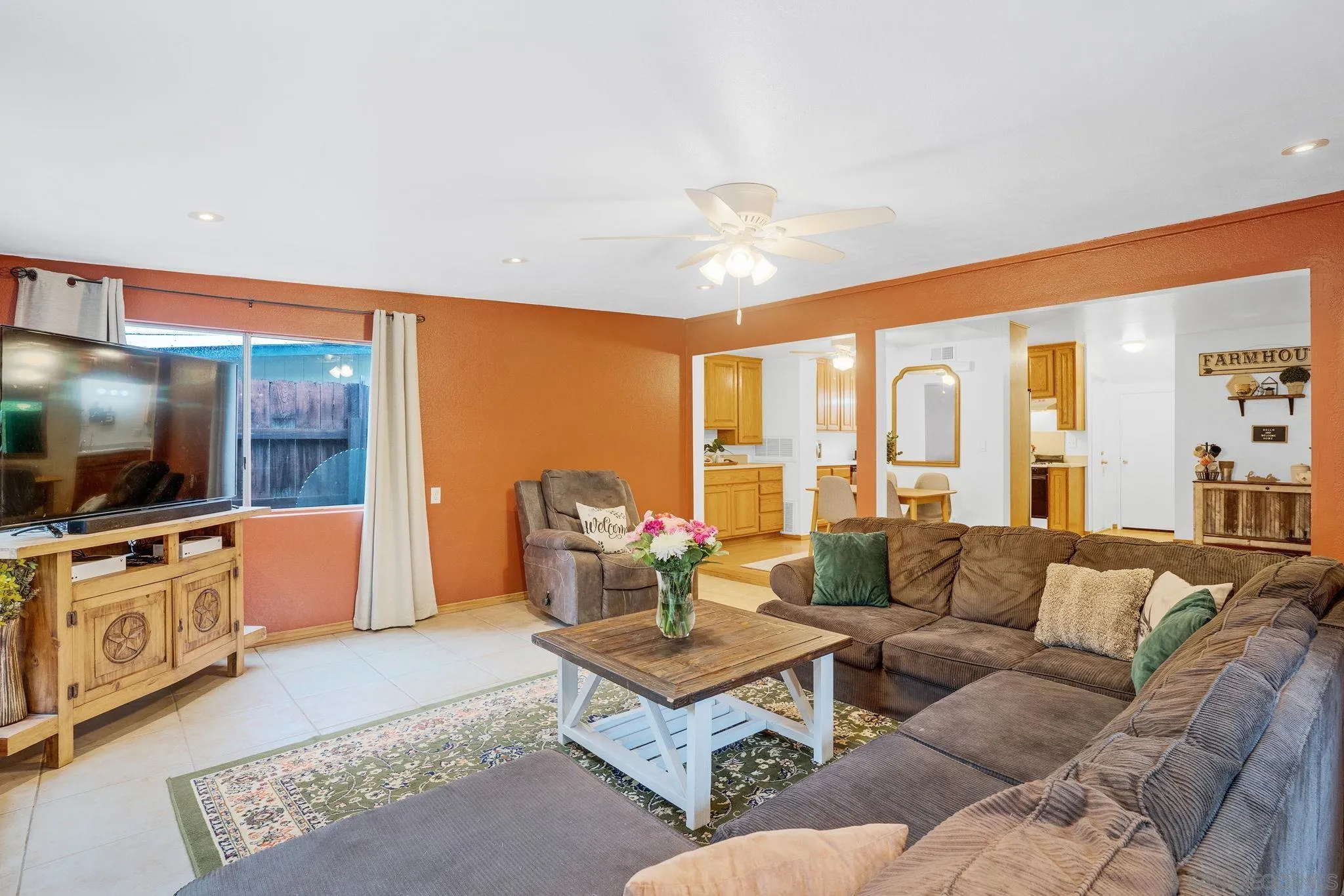 2033 Terraspiro Avenue Spring Valley, CA 91977 - Photo 3 of 23 Gallery Image 3