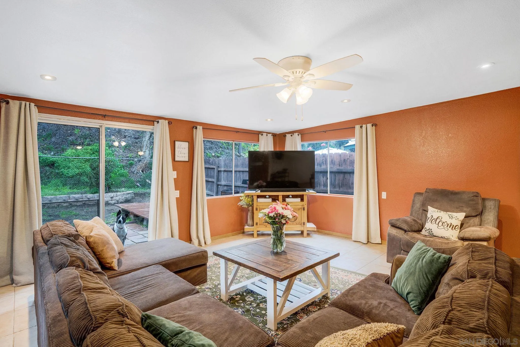 2033 Terraspiro Avenue Spring Valley, CA 91977 - Photo 5 of 23 Gallery Image 5