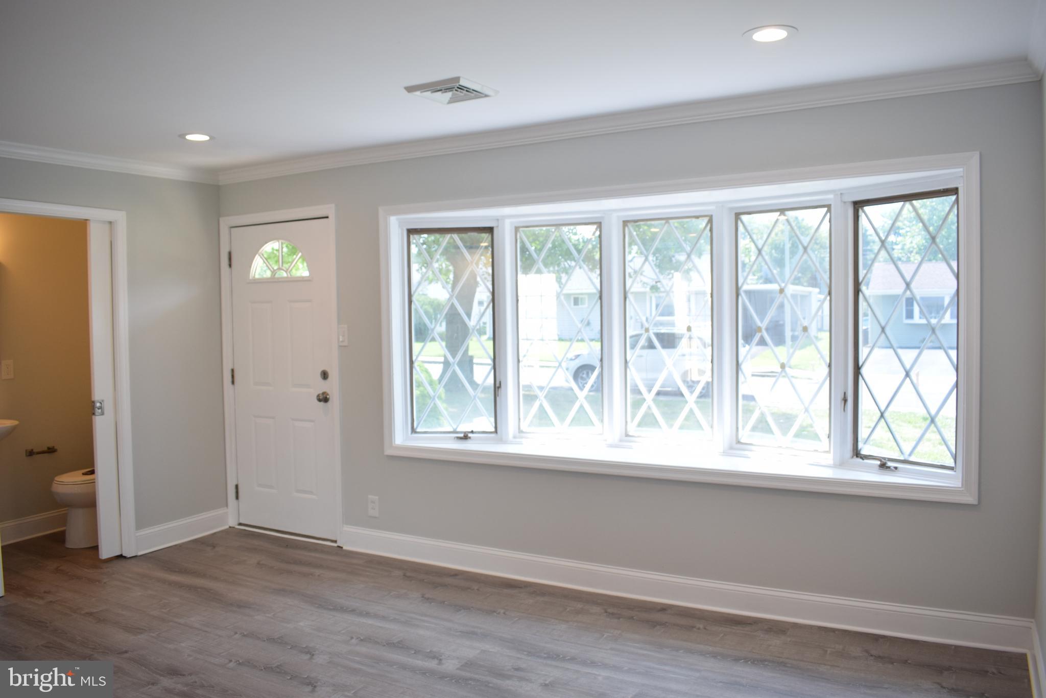 825 Dunbury Road Fairless Hills, PA 19030 - Photo 3 of 24 Gallery Image 3
