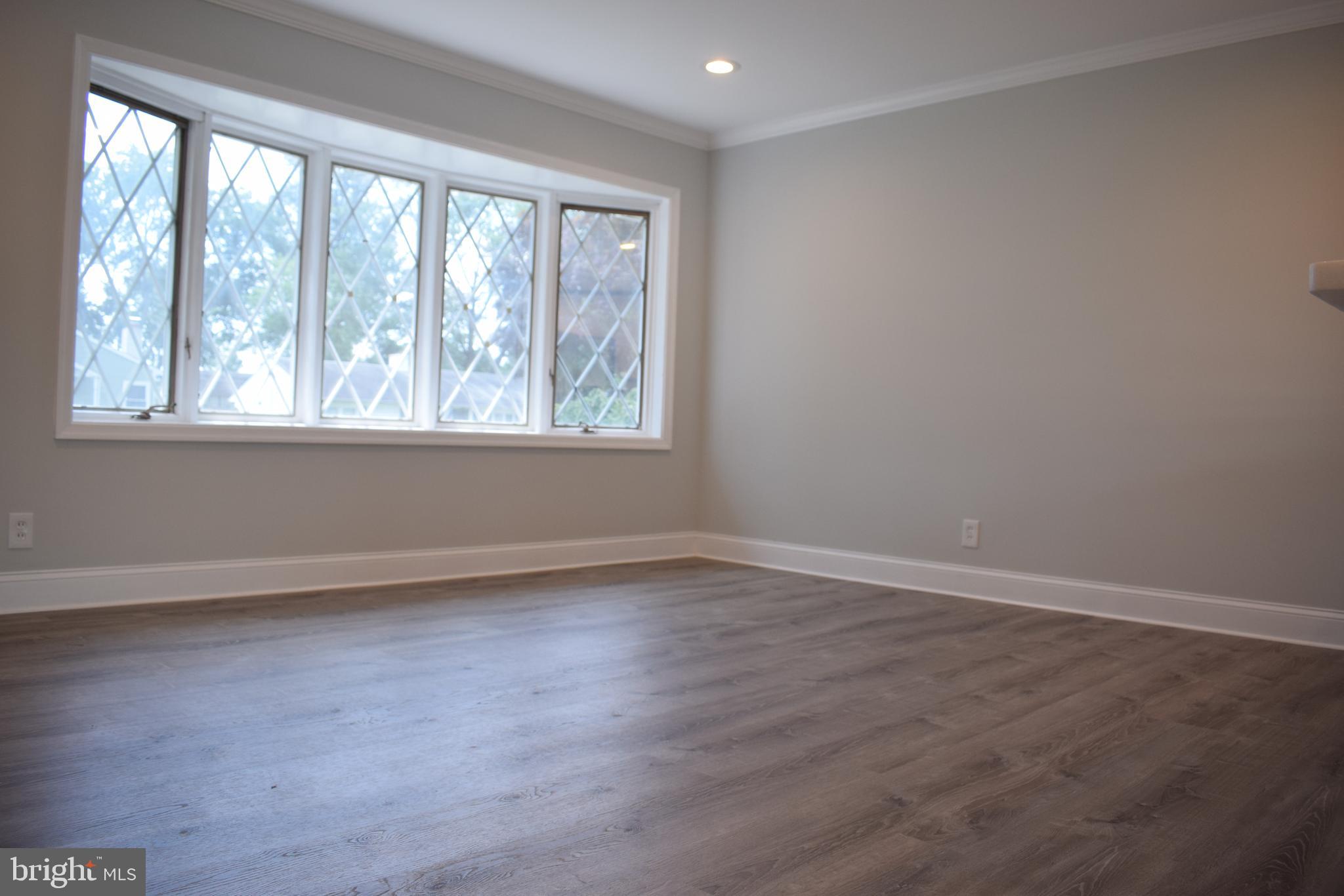 825 Dunbury Road Fairless Hills, PA 19030 - Photo 5 of 24 Gallery Image 5
