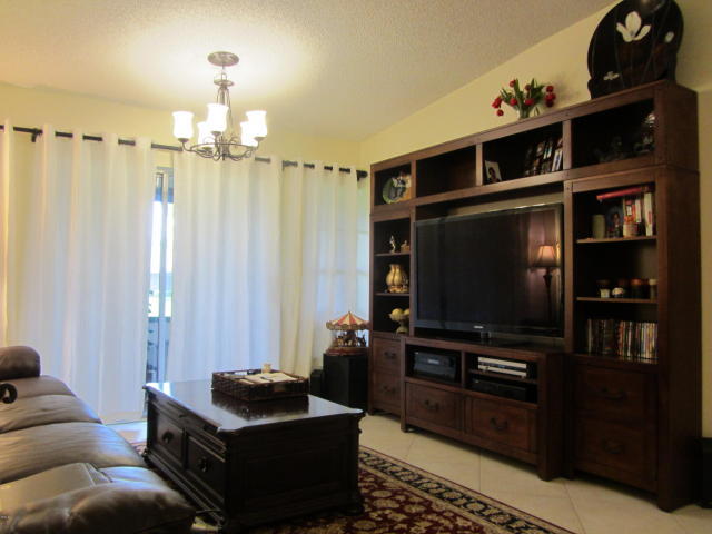 8942 Meadowlark Way Boca Raton, FL 33496 - Photo 7 of 15 LIVING ROOM 2