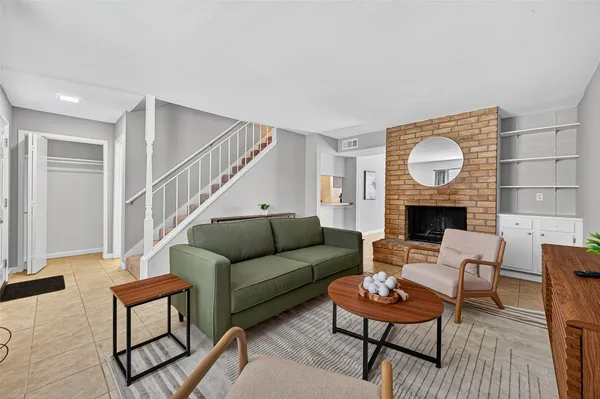 $2,000 | 4064 Belle Park Drive, Unit 4064, Houston, TX 77072