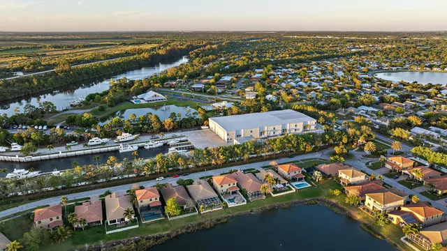 $729,000 | 3104 Southwest Porpoise Circle, Stuart, FL 34997