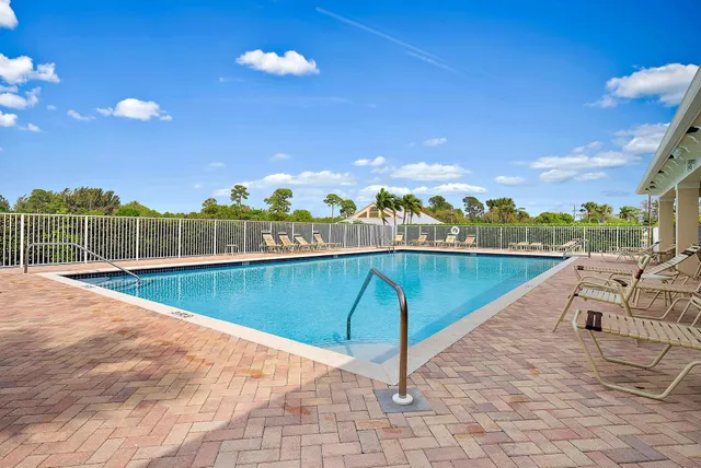 $729,000 | 3104 Southwest Porpoise Circle, Stuart, FL 34997