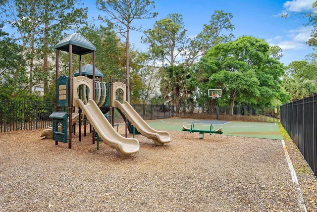 $729,000 | 3104 Southwest Porpoise Circle, Stuart, FL 34997