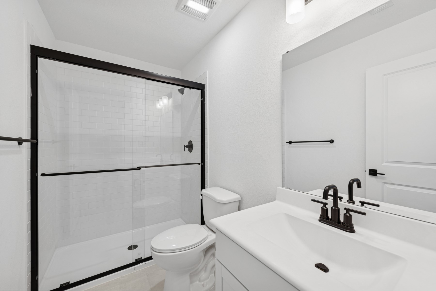 2614 Good Morrow Drive Rosenberg, TX 77471 - Photo 18 of 47 Hall bath