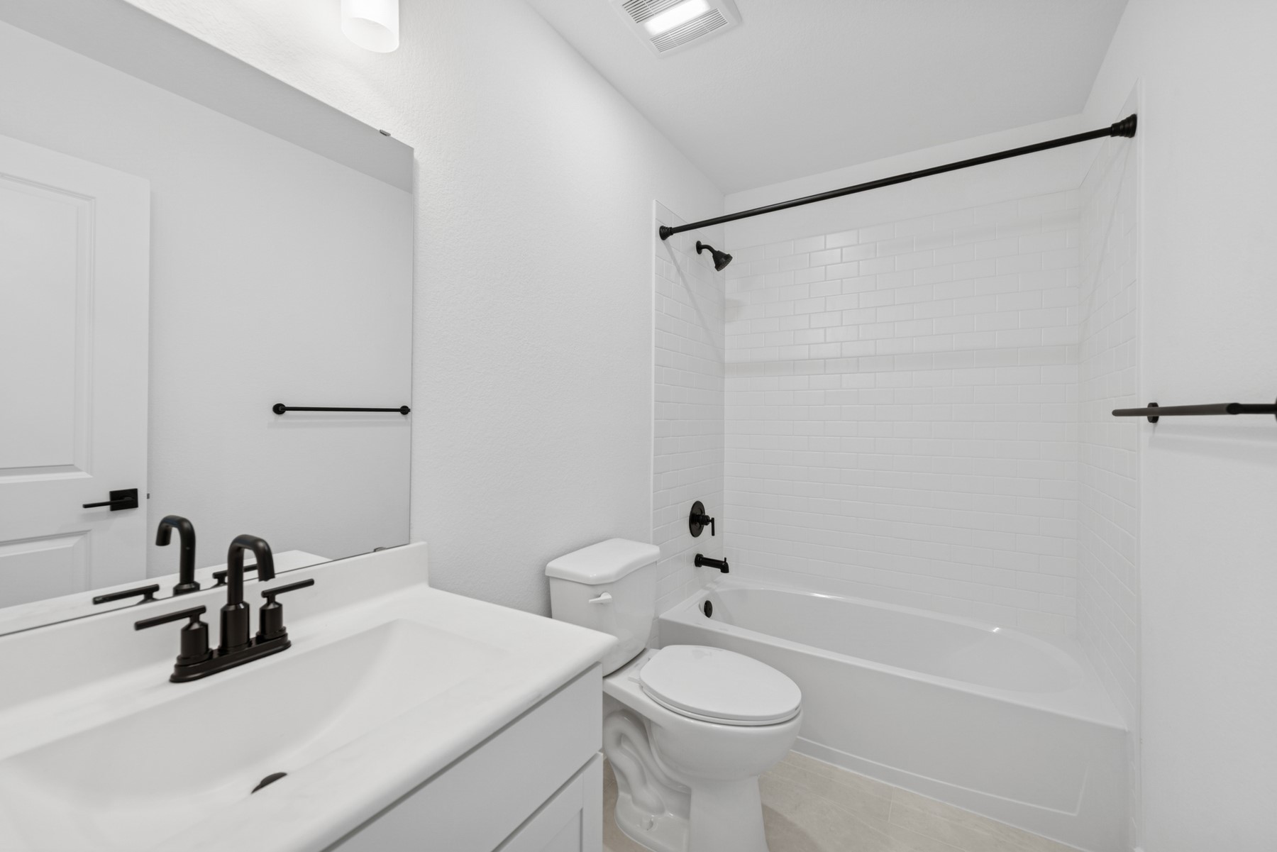 2614 Good Morrow Drive Rosenberg, TX 77471 - Photo 21 of 47 Hall bath 2