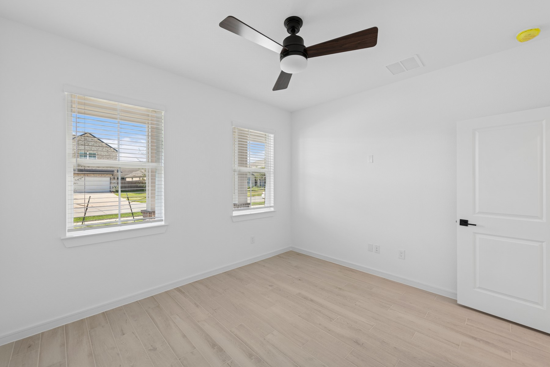 2614 Good Morrow Drive Rosenberg, TX 77471 - Photo 3 of 47 Extra Suite