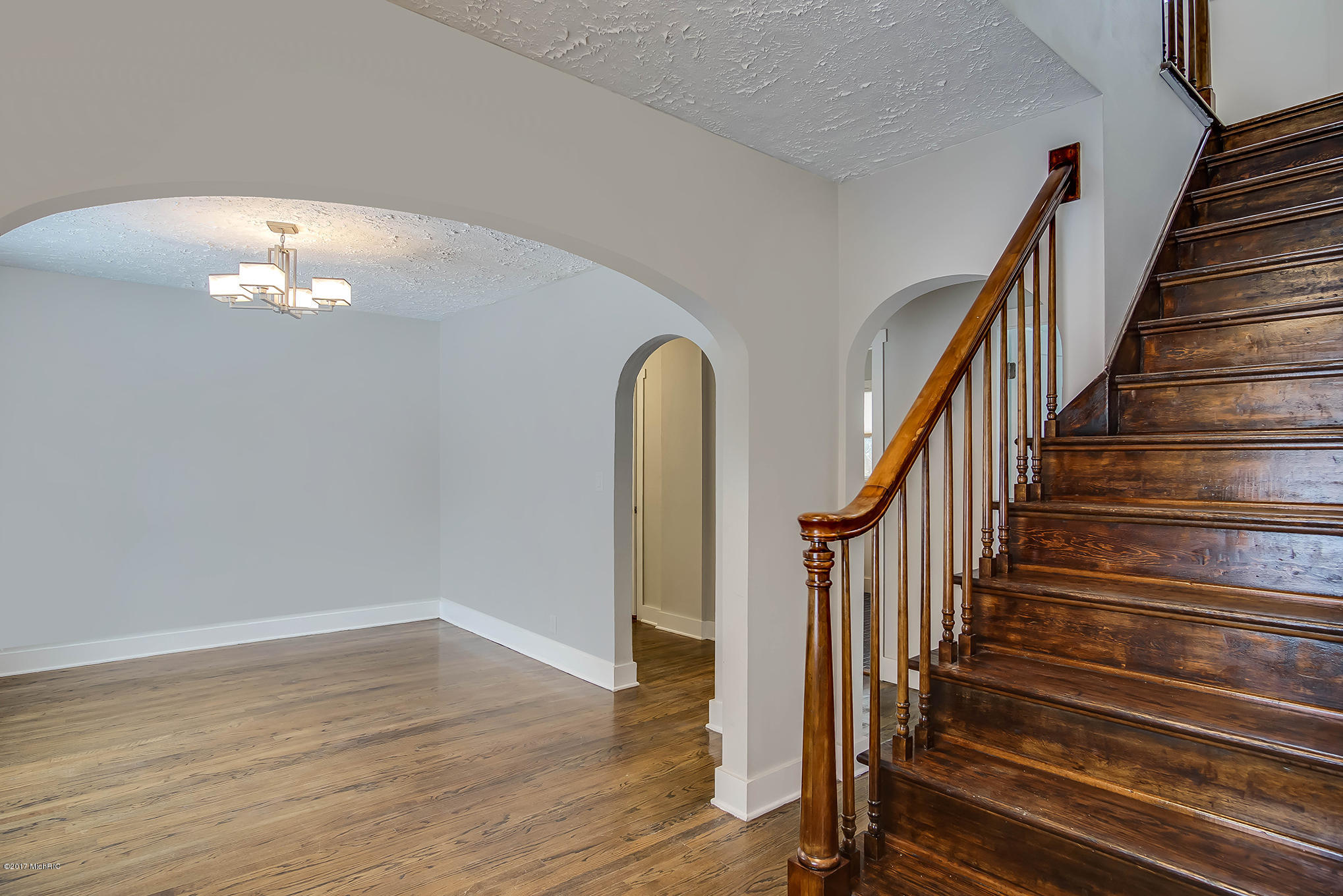 4091 Schmuhl Road Benton Harbor, MI 49022 - Photo 5 of 52 DSC00718_blended