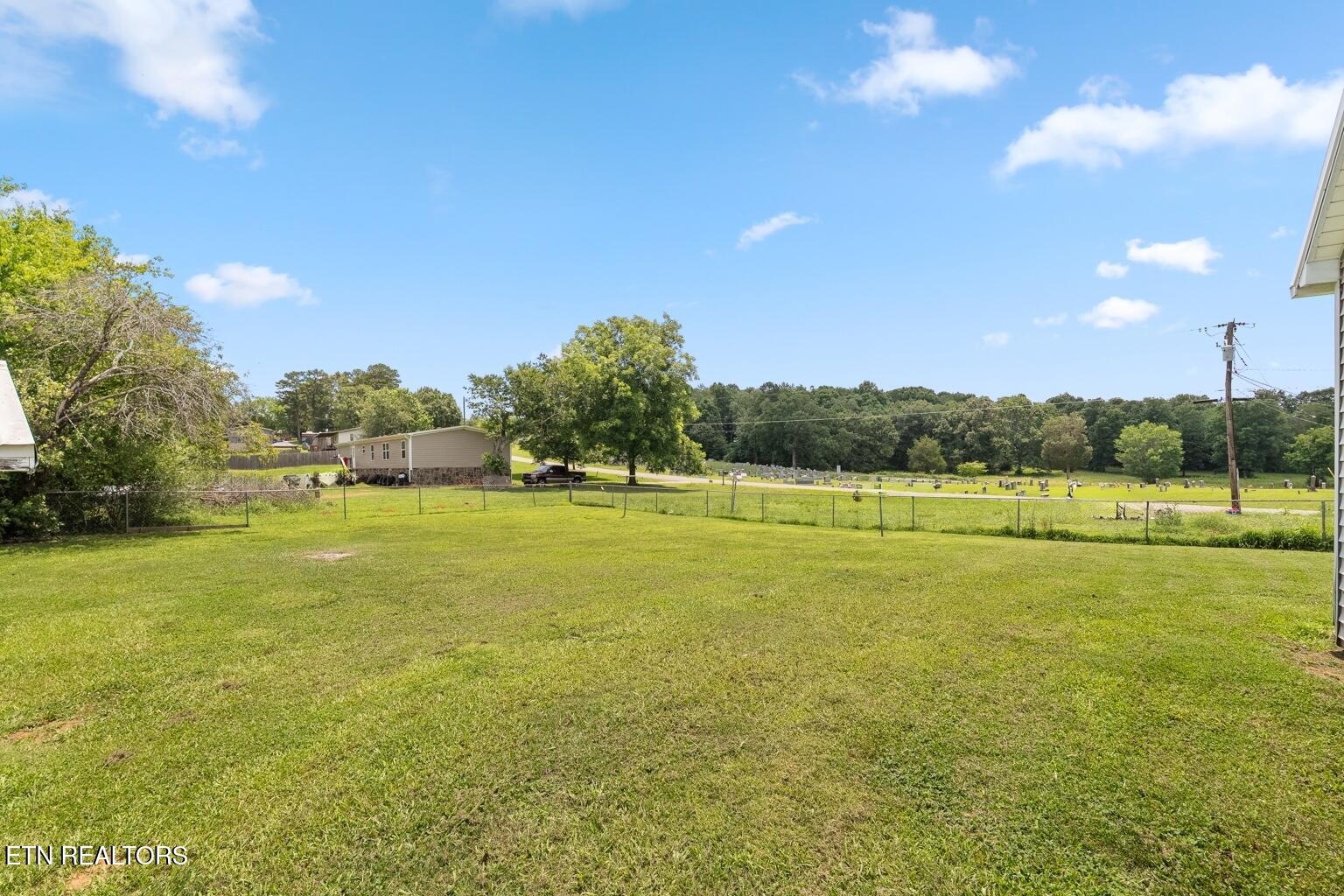 18015 Steekee Road Loudon, TN 37774 - Photo 9 of 24 DSC09802