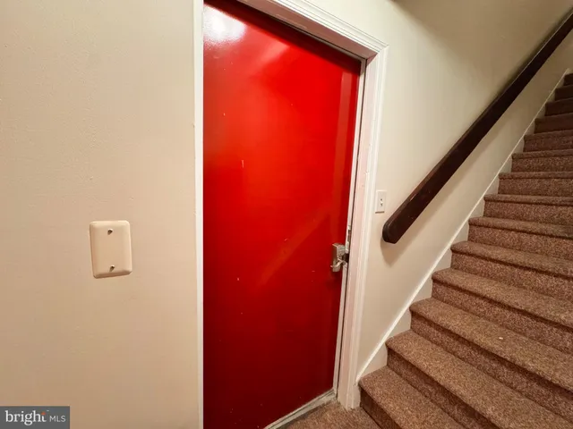 $1,500 | 113 West Girard Avenue, Philadelphia, PA 19123