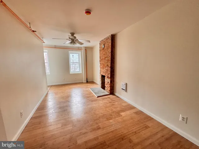 $1,500 | 113 West Girard Avenue, Philadelphia, PA 19123
