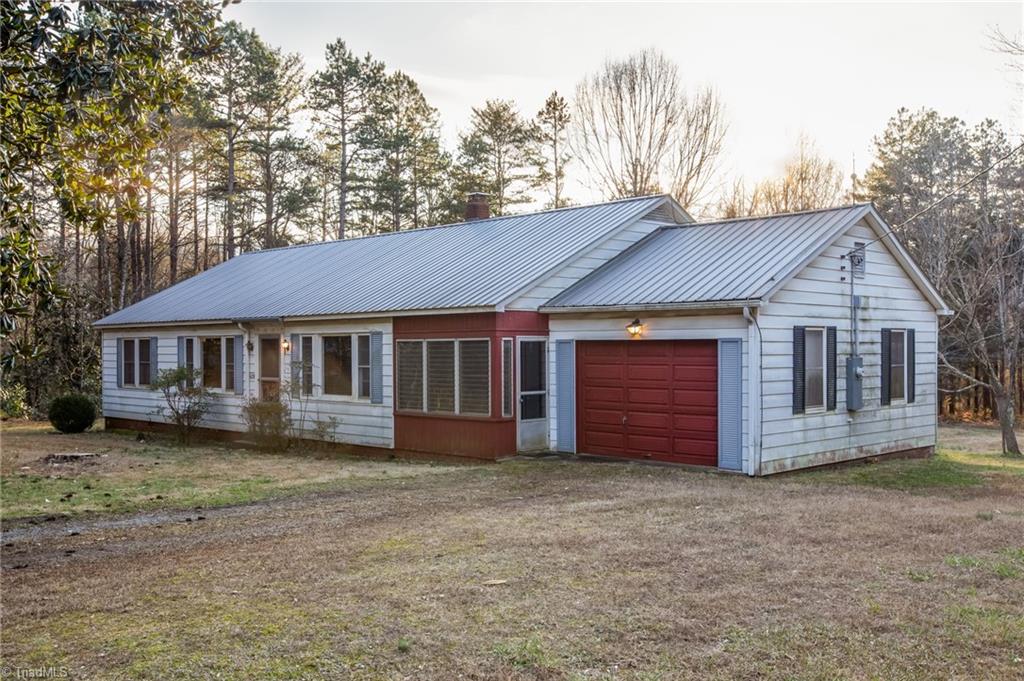 428 Crousetown Road Lexington, NC 27292 - Photo 2 of 27 Gallery Image 2