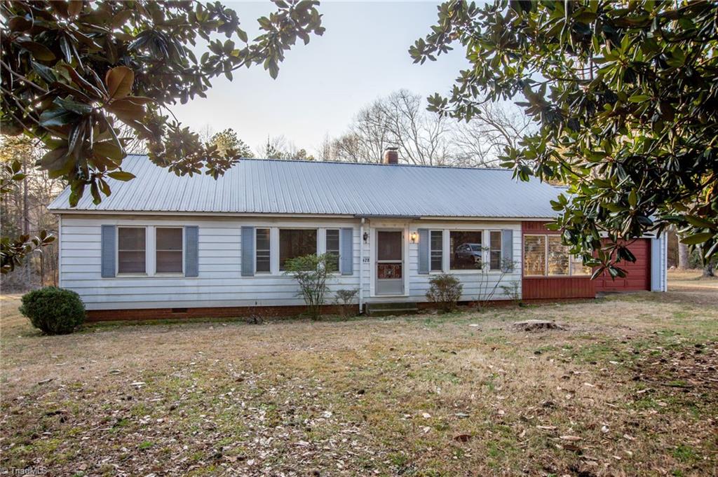 428 Crousetown Road Lexington, NC 27292 - Photo 3 of 27 Gallery Image 3