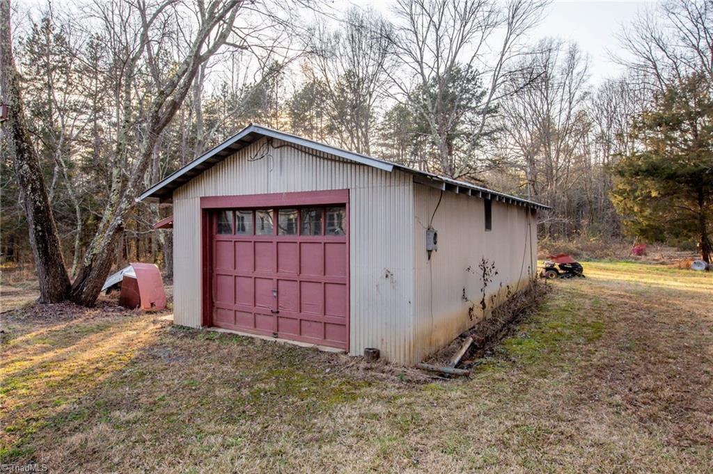428 Crousetown Road Lexington, NC 27292 - Photo 22 of 27 Gallery Image 22