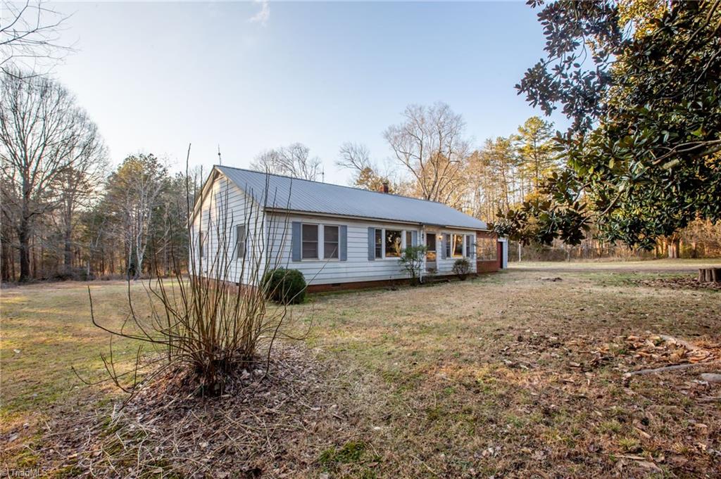 428 Crousetown Road Lexington, NC 27292 - Photo 4 of 27 Gallery Image 4