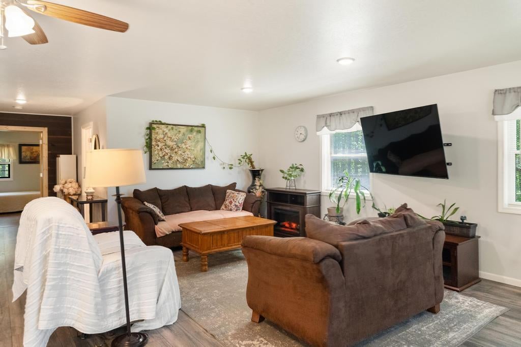 7361 North Conway Road Alanson, MI 49706 - Photo 5 of 31 DSC09069