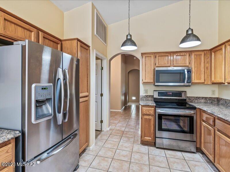 36954 South Highland Ridge Drive Tucson, AZ 85739 - Photo 11 of 31