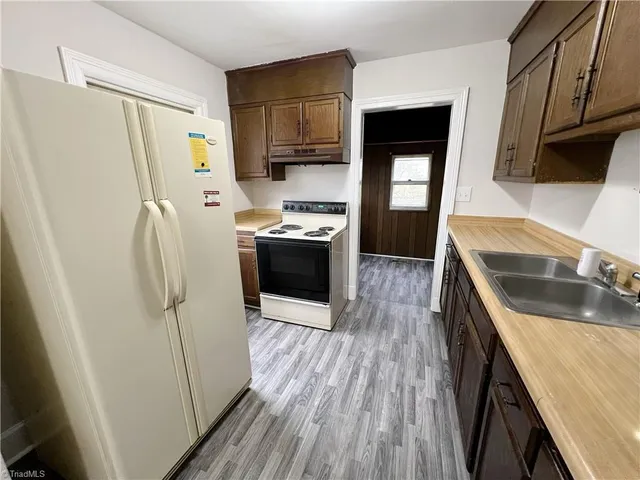 $1,275 | 1407 Oak Street, Greensboro, NC 27403