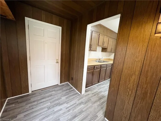 $1,275 | 1407 Oak Street, Greensboro, NC 27403