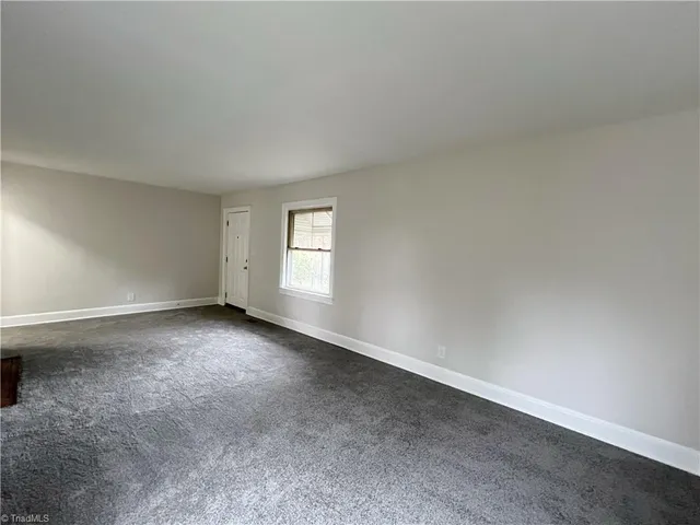 $1,275 | 1407 Oak Street, Greensboro, NC 27403