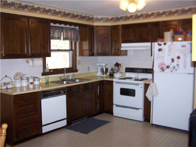 6042 Coxville Road Montezuma, IN 47862 - Photo 7 of 12 Gallery Image 7