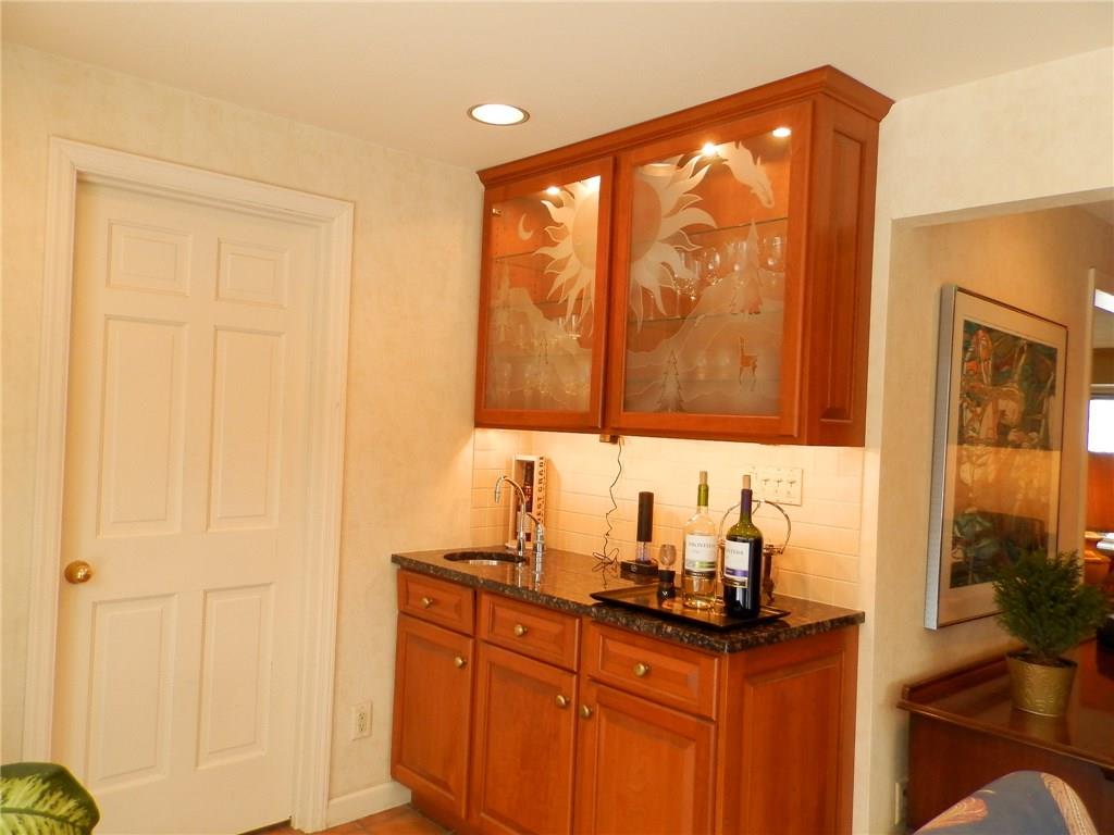 311 Wildberry Road Fox Chapel, PA 15238 - Photo 10 of 18 Gallery Image 10