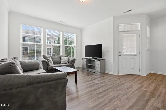 $288,000 | 1728 Shady Oaks Drive, Wendell, NC 27591