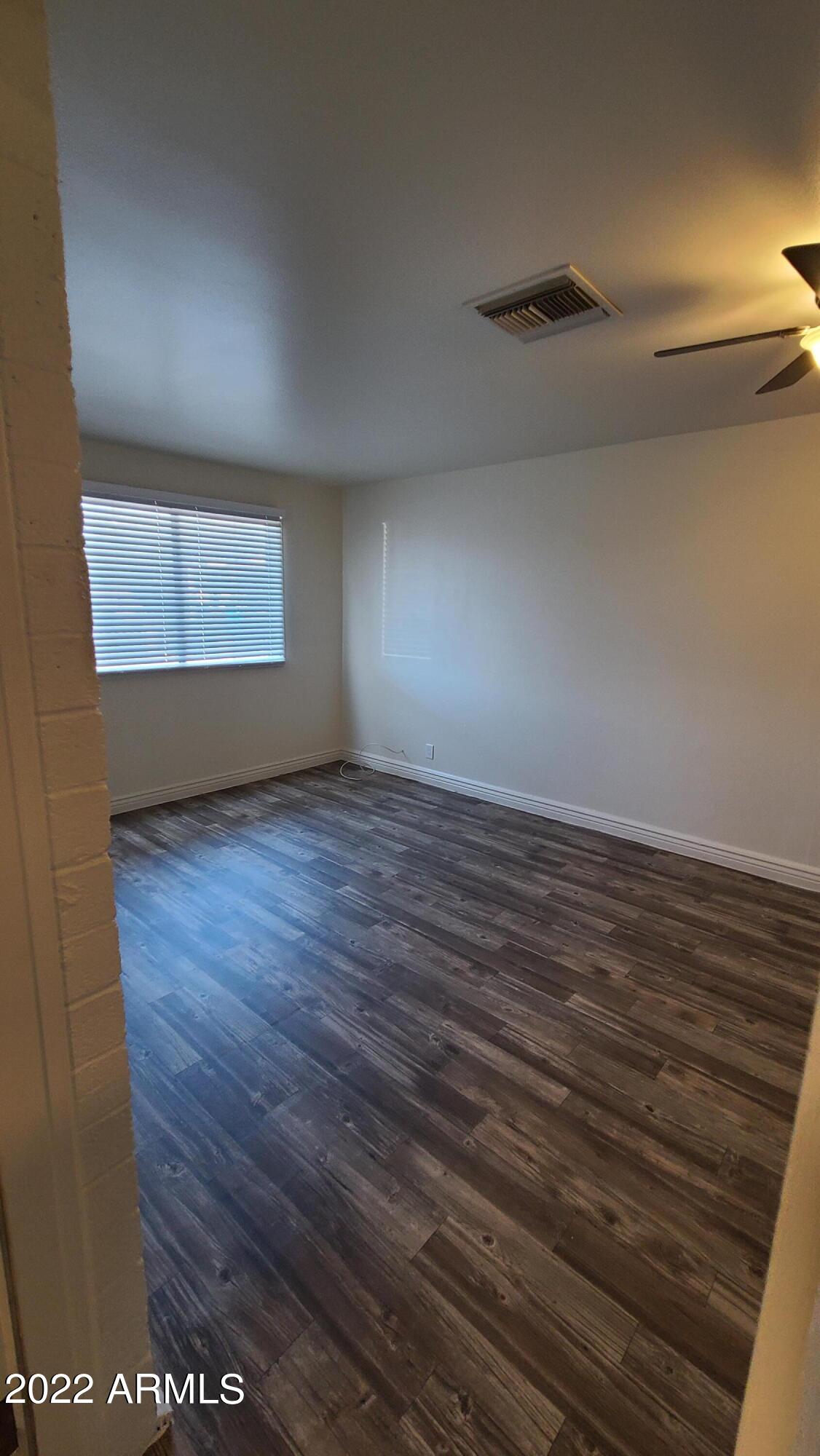 2043 West Pecan Road Phoenix, AZ 85041 - Photo 10 of 21 20220126_153014