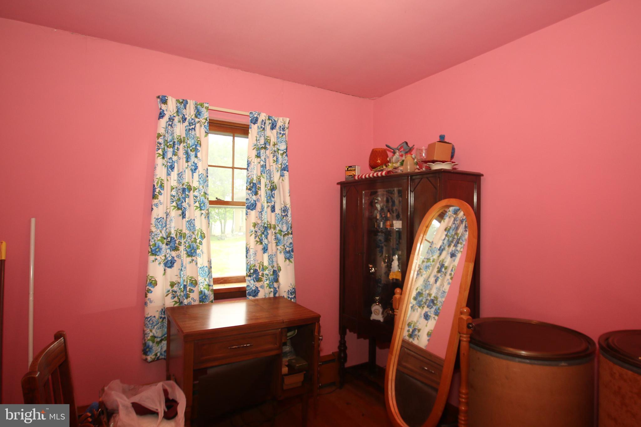 1940 Hoffmansville Road Frederick, PA 19435 - Photo 9 of 14 Gallery Image 9