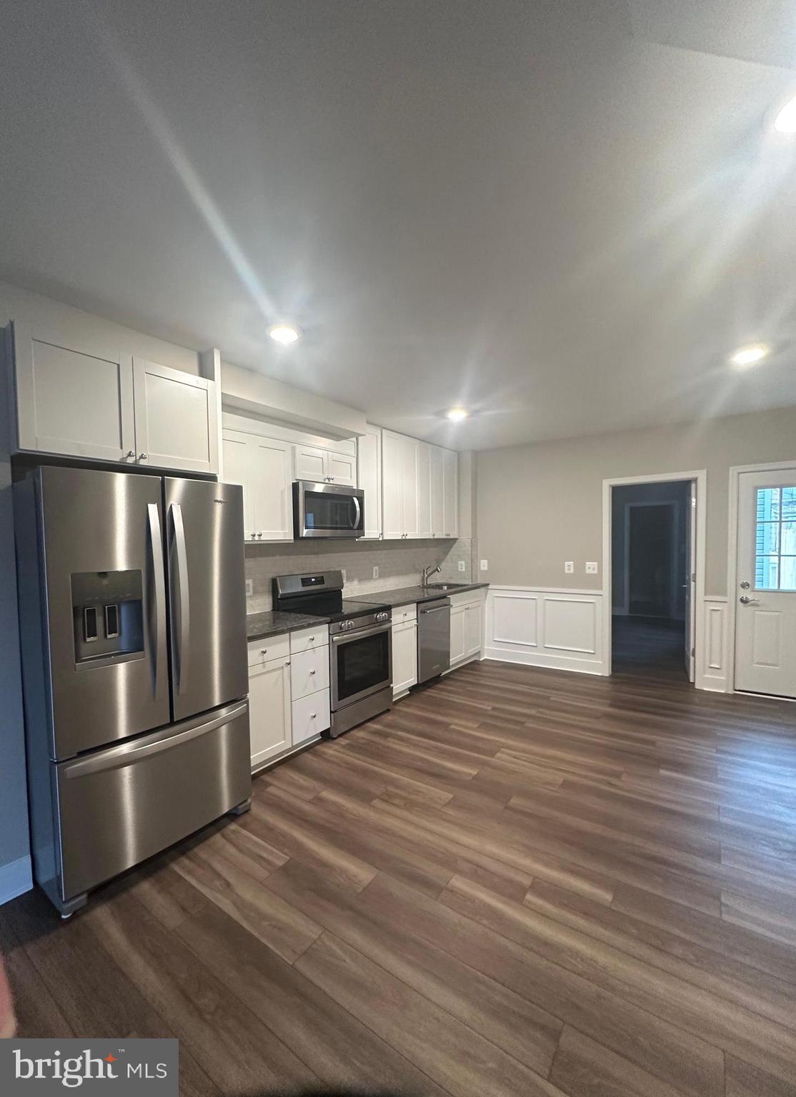 532 Pontiac Avenue Baltimore, MD 21225 - Photo 3 of 16 Kitche