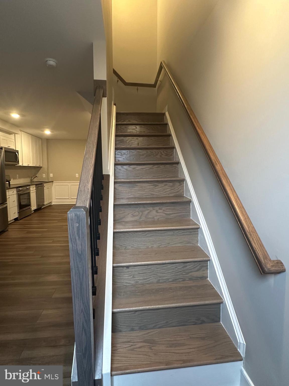 532 Pontiac Avenue Baltimore, MD 21225 - Photo 4 of 16 Stairs to Upper Level