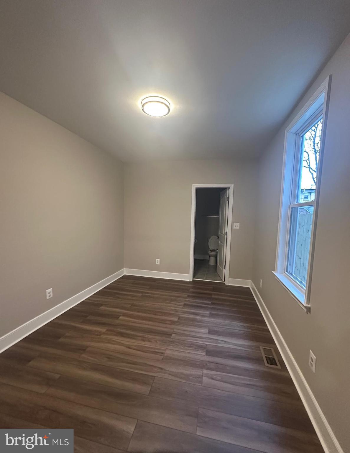 532 Pontiac Avenue Baltimore, MD 21225 - Photo 6 of 16 Bedroom