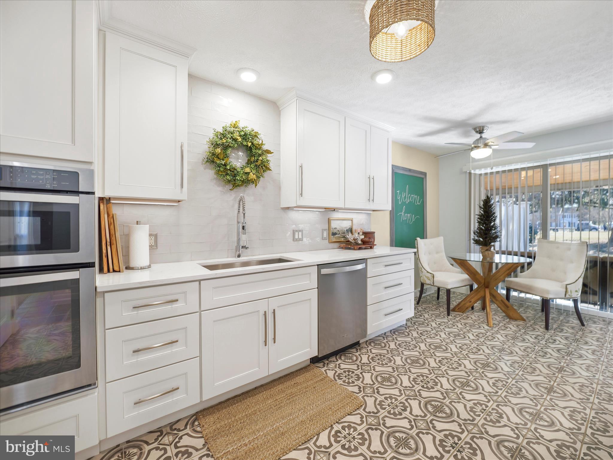 3522 Scotland Road Chambersburg, PA 17202 - Photo 14 of 32 Quartz counters!