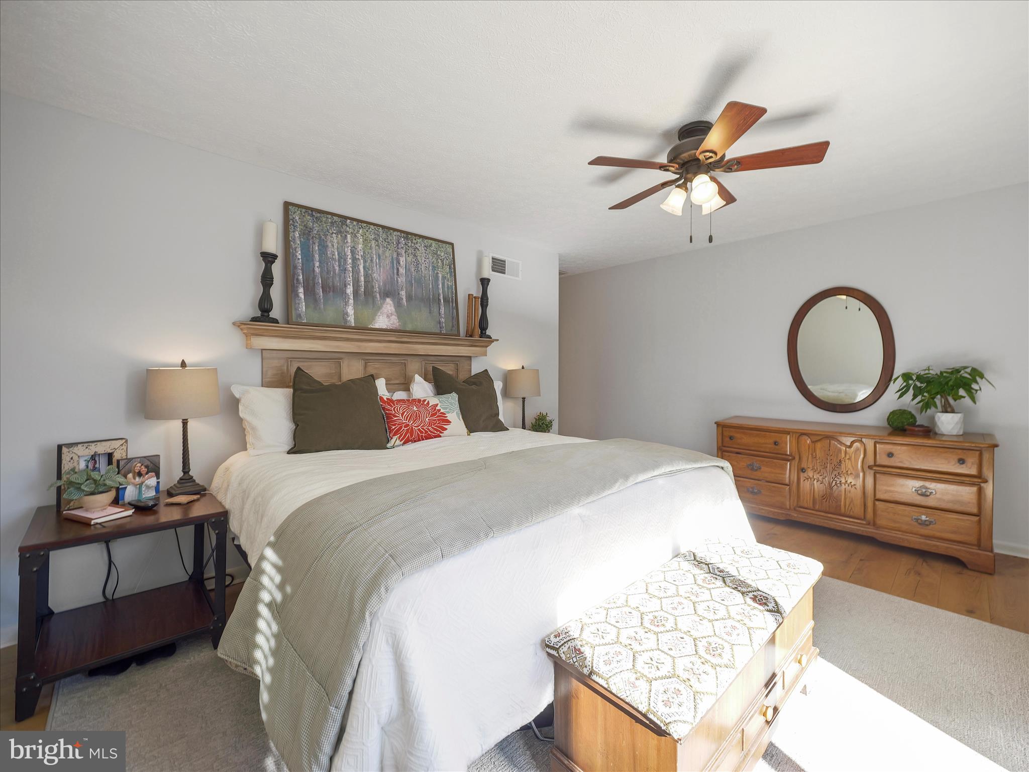 3522 Scotland Road Chambersburg, PA 17202 - Photo 17 of 32 Primary has ceiling fan!