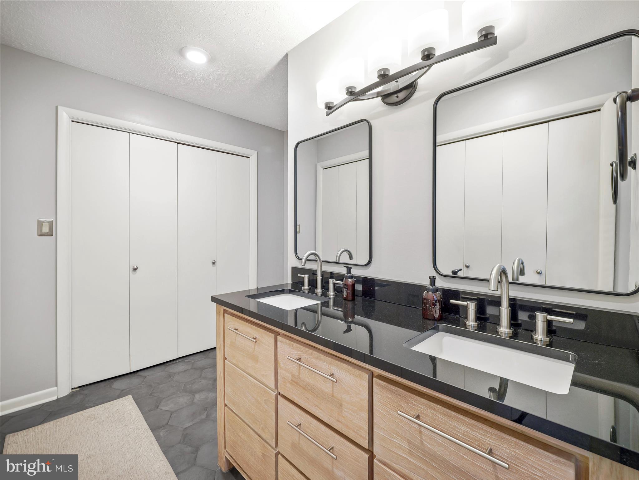 3522 Scotland Road Chambersburg, PA 17202 - Photo 19 of 32 Primary bath has granite double sink vanity!