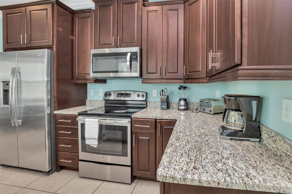 450 Novi Path Kissimmee, FL 34747 - Photo 7 of 56