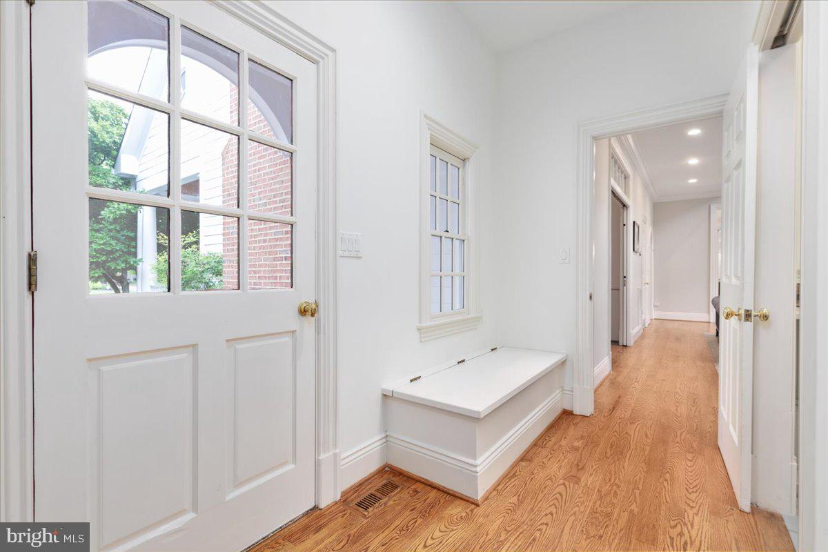 14915 Alpine Bay Loop Gainesville, VA 20155 - Photo 35 of 105