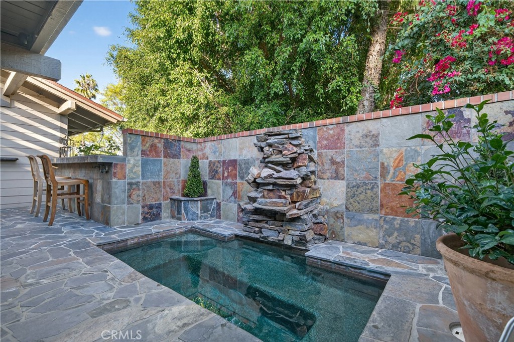 30 Nuevo, Unit 15 Irvine, CA 92612 - Photo 4 of 69