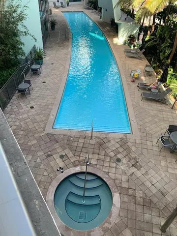 $860,000 | 6000 Collins Avenue, Unit 136, Miami Beach, FL 33140