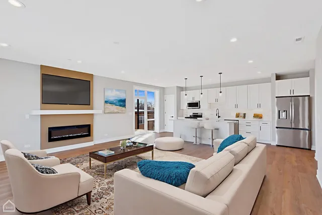 $419,000 | 8631 West Grand Avenue, Unit 4W, River Grove, IL 60171