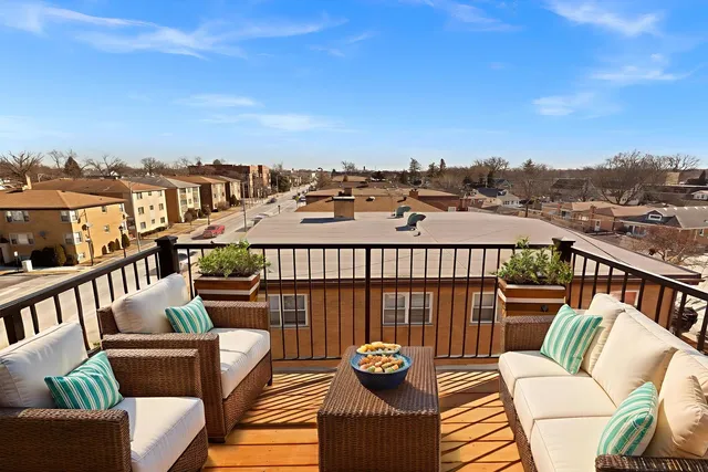 $419,000 | 8631 West Grand Avenue, Unit 4W, River Grove, IL 60171